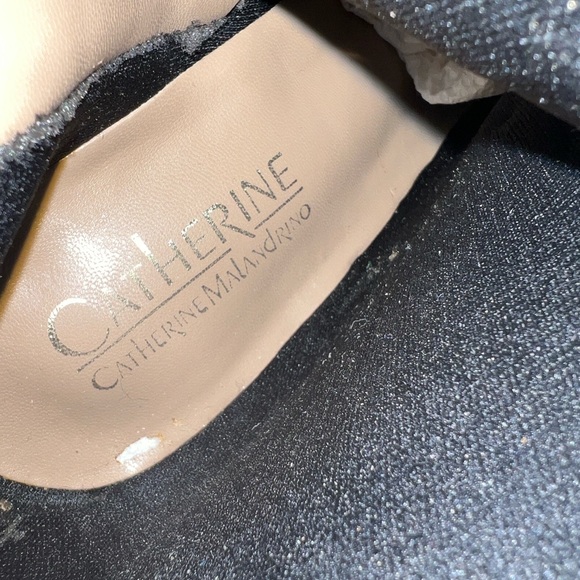 Boots hill - Picture 6 of 7